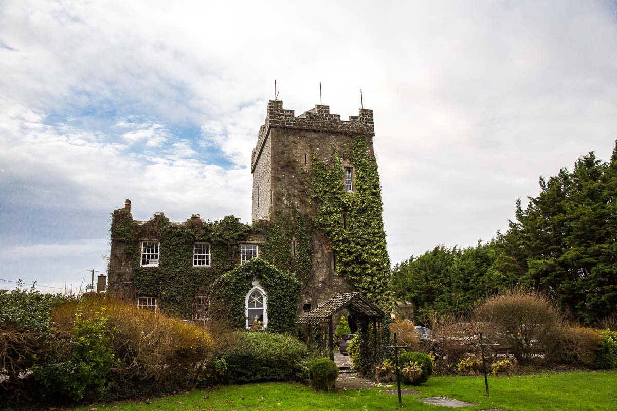 Cloonacauneen Castle Wedding Venue Galway 002