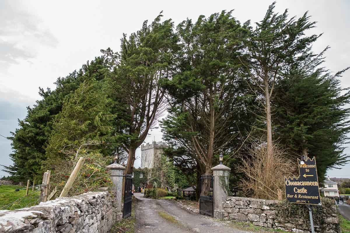 Cloonacauneen Castle Wedding Venue Galway 004